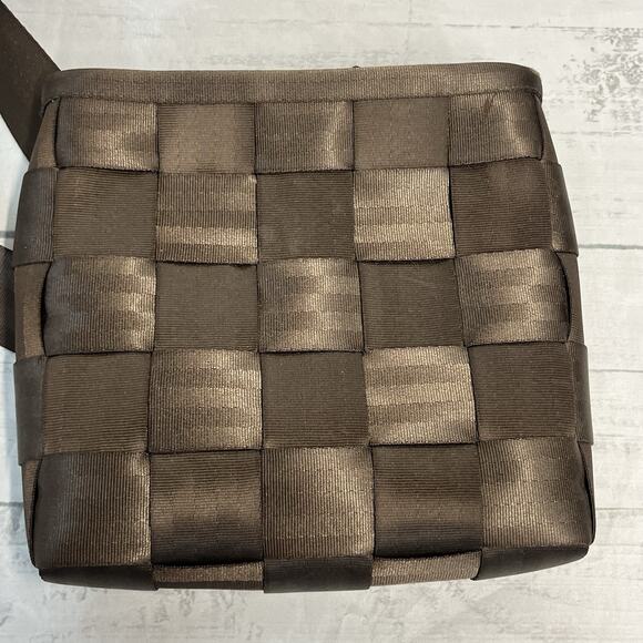 Harveys Seatbelt Purse Crossbody Bag Brown Chestnut Expresso 10"x10" Zip Closure - Picture 7 of 16